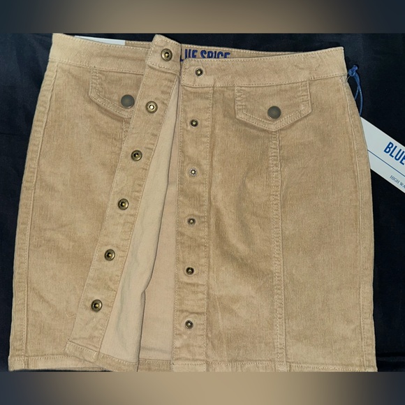 Blue Spice - Corduroy Button Front Open Mini Skirt - Size 7 - Picture 2 of 5